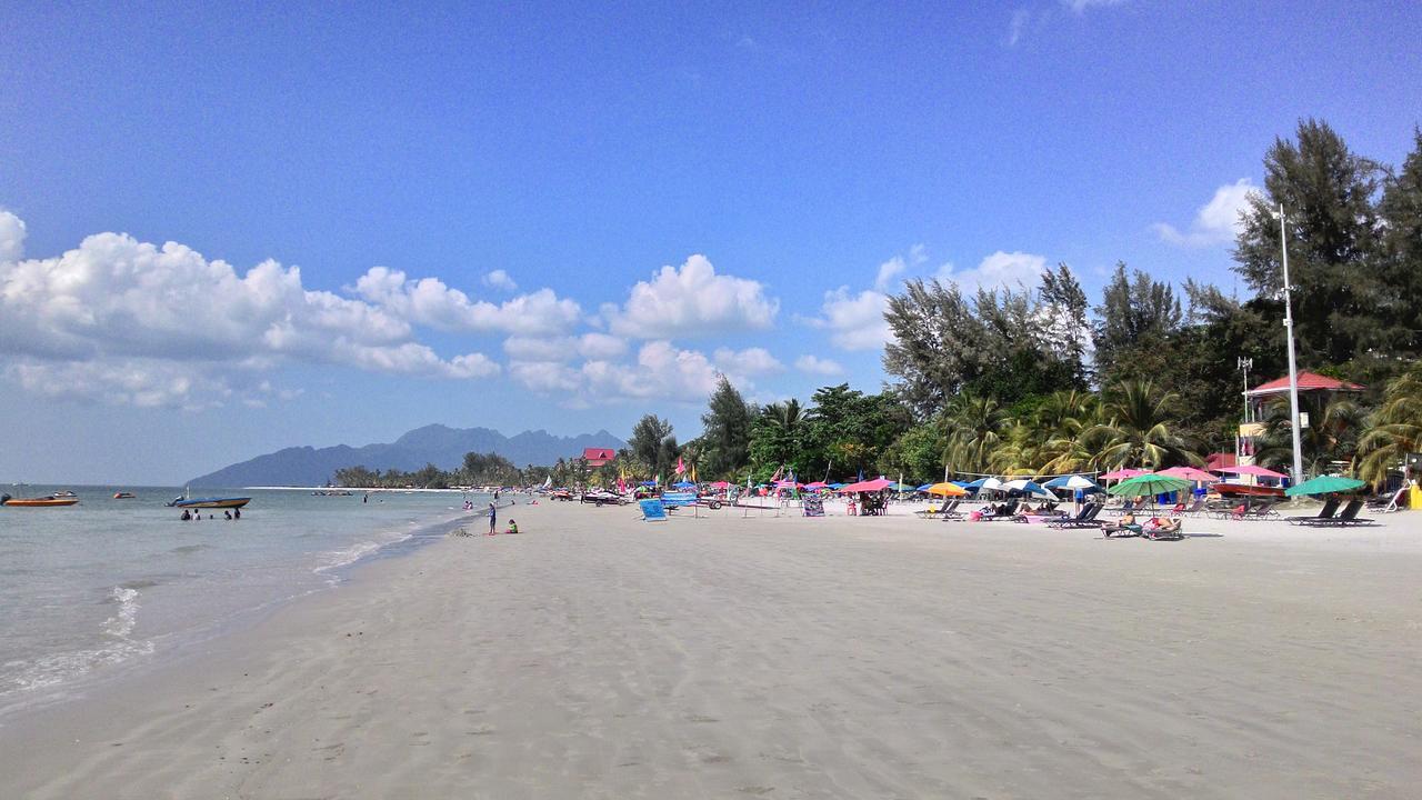Langkawi Dormitorio Pantai Cenang  Exterior photo